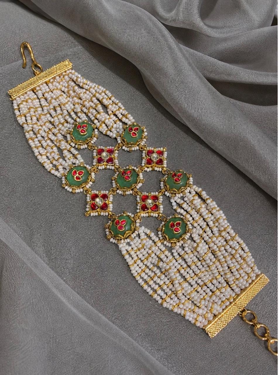 Kundan Pearl String Pochi Bracelet