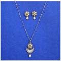 Kundan Classic Pendant Set
