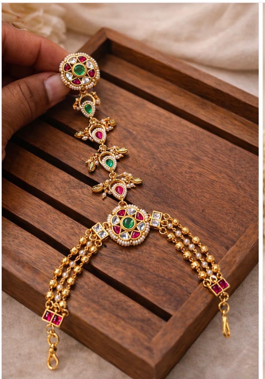 Pachi Kundan Floral Hath Pocha